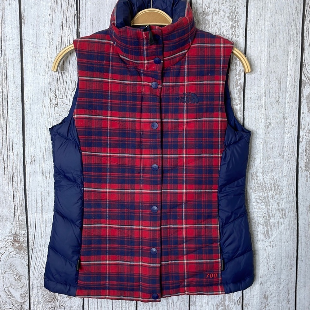 The North Face 700 fill down vest.​​